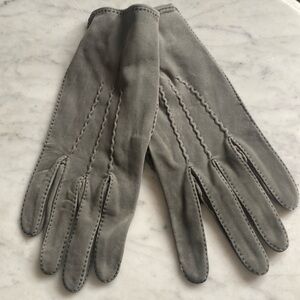 Fantastic Vintage Hand Made Deer Skin Leather Gloves EUC